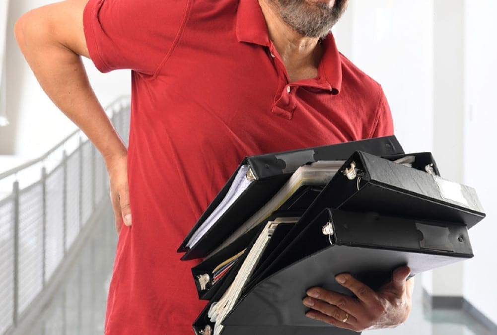El Paso Chiropractor Explains How To Avoid Back Injuries