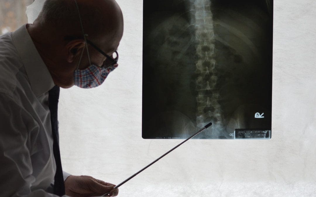 Infections of The Spine: Symptoms, Risks, Diagnosis