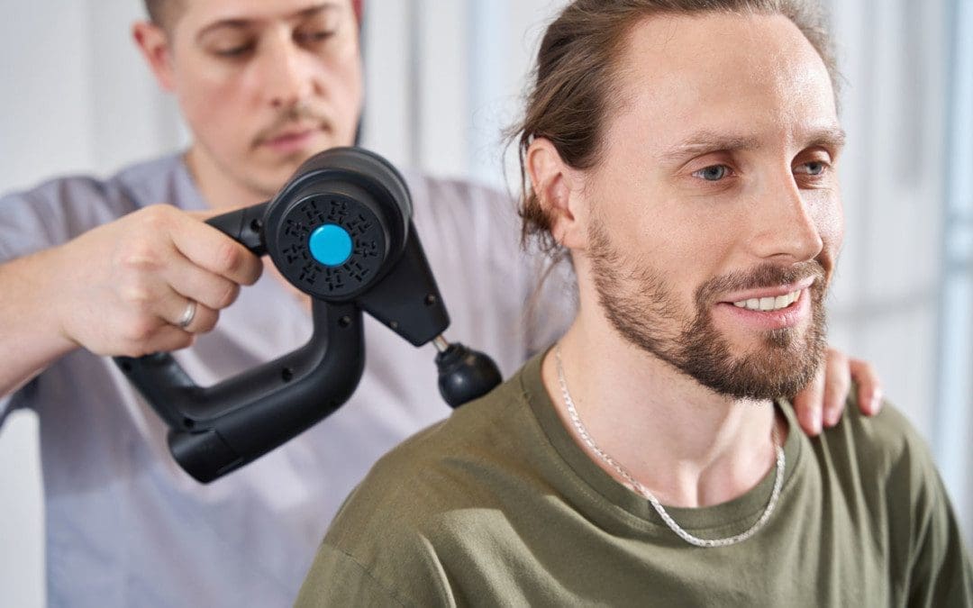 Misaligned Uneven Shoulders Chiropractic Back Clinic