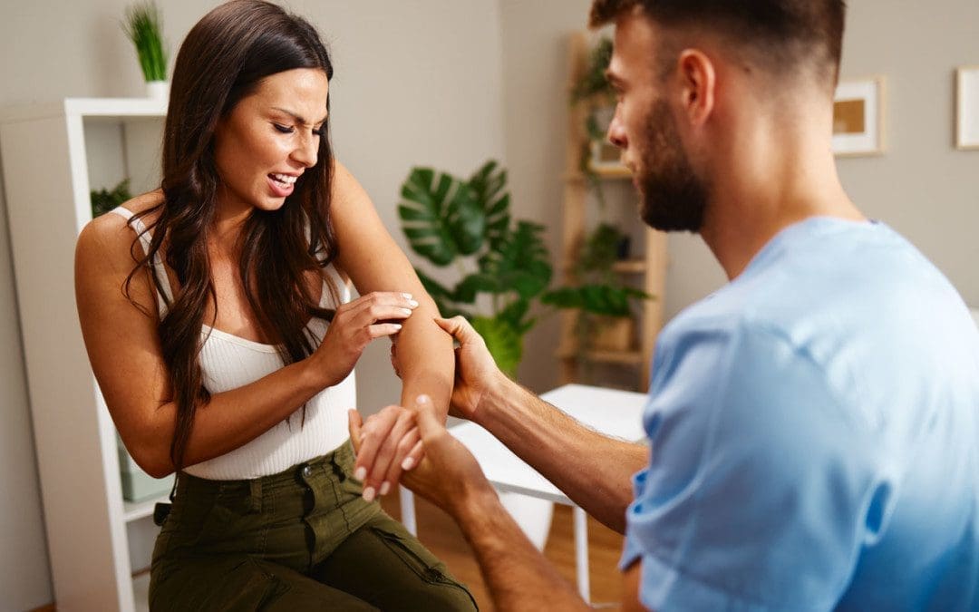 Arm Discomfort Symptoms: El Paso Back Clinic