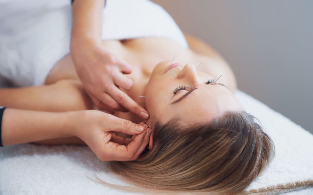 Reversing Aging Naturally: The Benefits of Cosmetic Acupuncture